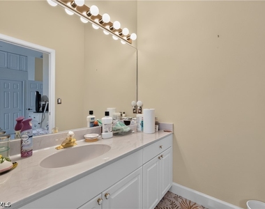 2317 Island Cove Circle - Photo Thumbnail 29
