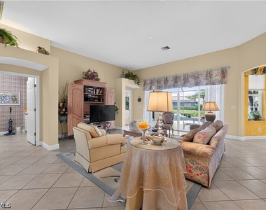 2317 Island Cove Circle - Photo Thumbnail 6