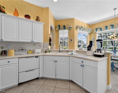 2317 Island Cove Circle - Photo Thumbnail 11