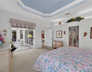 2317 Island Cove Circle - Photo Thumbnail 17