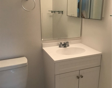 523 Broad Avenue S - Photo Thumbnail 8