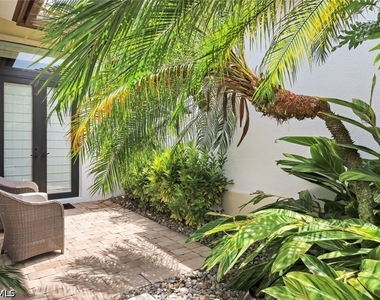 16448 Talis Park Drive - Photo Thumbnail 17