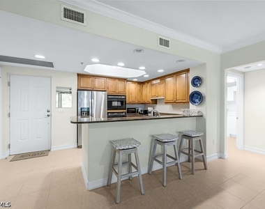 2728 Tiburon Boulevard E - Photo Thumbnail 4