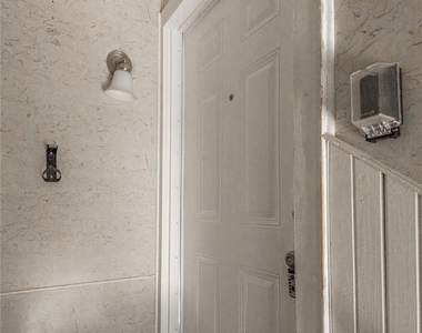 811 Sam Houston Avenue - Photo Thumbnail 13