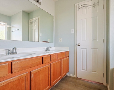 3202 Starbridge Park Lane - Photo Thumbnail 21