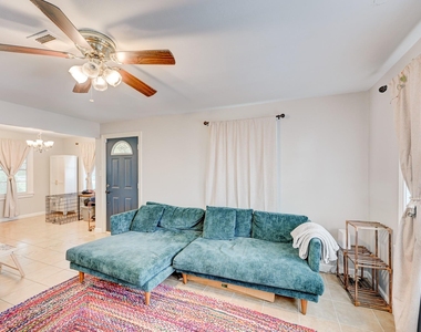 4311 Ione Street - Photo Thumbnail 7