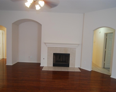 2834 Lockeridge Pines Drive - Photo Thumbnail 6