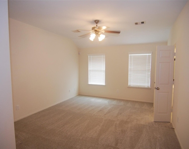 2834 Lockeridge Pines Drive - Photo Thumbnail 9