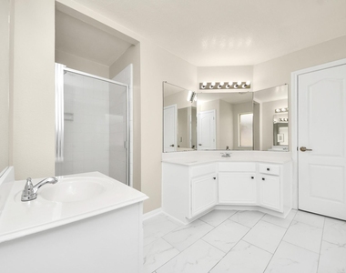 5114 Santrey Drive - Photo Thumbnail 15