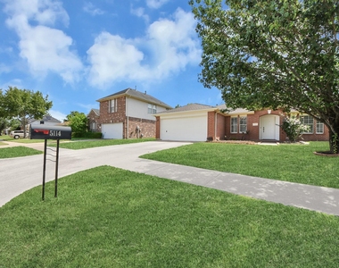 5114 Santrey Drive - Photo Thumbnail 2