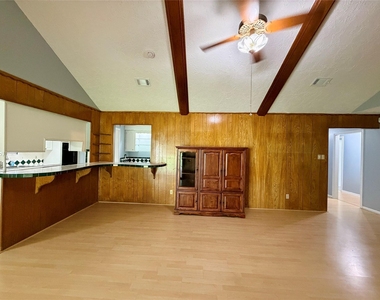 12603 Drumwood Lane - Photo Thumbnail 6