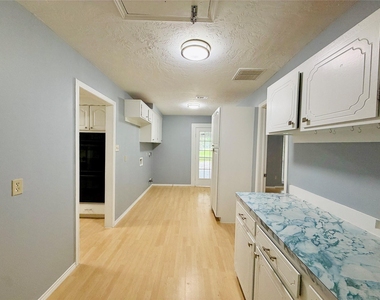 12603 Drumwood Lane - Photo Thumbnail 10
