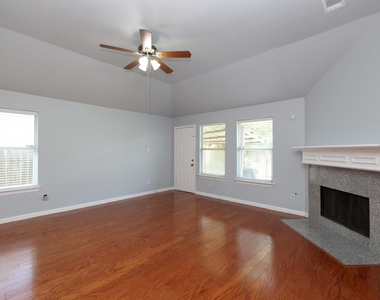 7430 Pouter Drive - Photo Thumbnail 14
