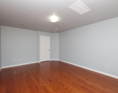 7430 Pouter Drive - Photo Thumbnail 20