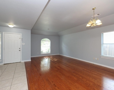 7430 Pouter Drive - Photo Thumbnail 2