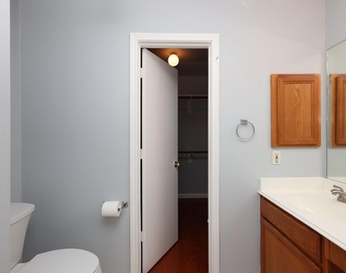 7430 Pouter Drive - Photo Thumbnail 23