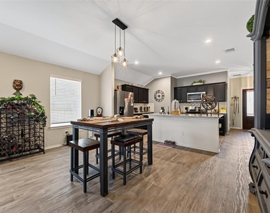 14319 Rain Drive - Photo Thumbnail 10