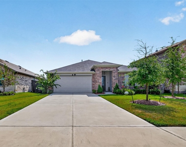 14319 Rain Drive - Photo Thumbnail 4