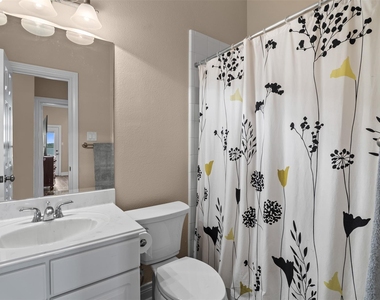 14030 Shoreline Drive - Photo Thumbnail 21