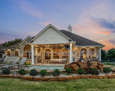 14030 Shoreline Drive - Photo Thumbnail 37