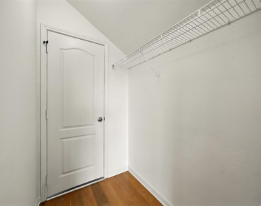 9219 Gilbert Hollow Drive - Photo Thumbnail 36