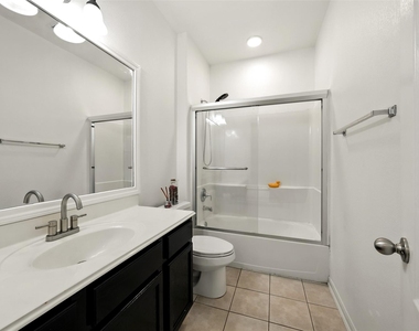 9219 Gilbert Hollow Drive - Photo Thumbnail 34
