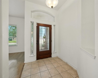 9219 Gilbert Hollow Drive - Photo Thumbnail 6