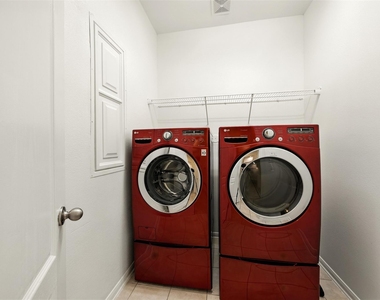 9219 Gilbert Hollow Drive - Photo Thumbnail 29