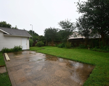 10430 Sanibel Falls Court - Photo Thumbnail 38