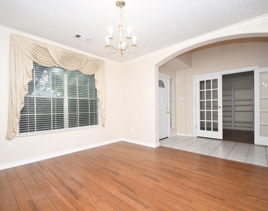 10430 Sanibel Falls Court - Photo Thumbnail 5