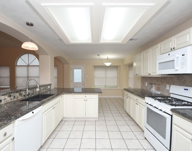10430 Sanibel Falls Court - Photo Thumbnail 7
