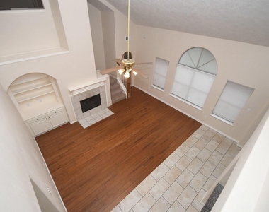 10430 Sanibel Falls Court - Photo Thumbnail 19