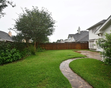 10430 Sanibel Falls Court - Photo Thumbnail 36