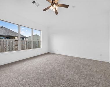 2803 Sweet Honey Lane - Photo Thumbnail 19