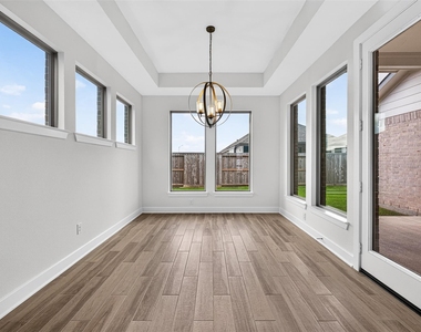 2803 Sweet Honey Lane - Photo Thumbnail 16