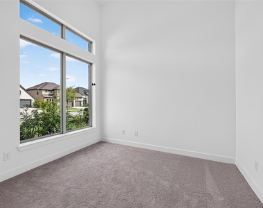 2803 Sweet Honey Lane - Photo Thumbnail 8