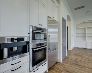 1116 Mosaico Lane - Photo Thumbnail 6