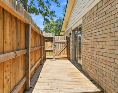 1712 Hazelwood Street - Photo Thumbnail 20