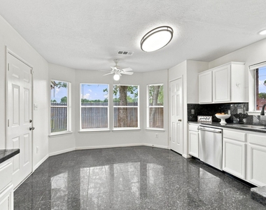 11714 Early Mist Court - Photo Thumbnail 4