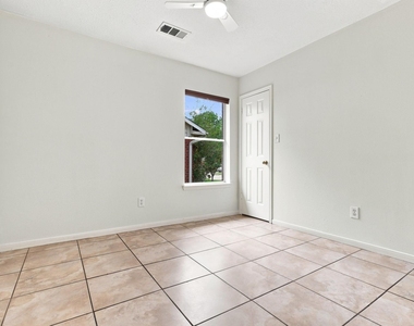 11714 Early Mist Court - Photo Thumbnail 14