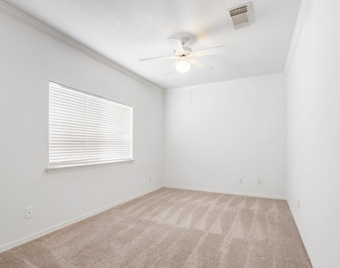 5913 Dolores Street - Photo Thumbnail 23