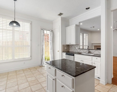 5913 Dolores Street - Photo Thumbnail 16
