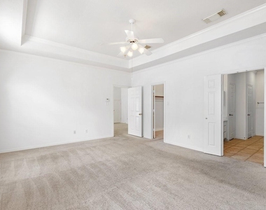 5913 Dolores Street - Photo Thumbnail 19