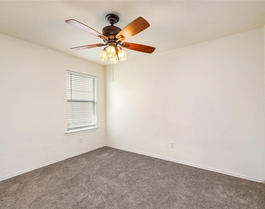 22031 Silverfield Park Lane - Photo Thumbnail 15