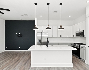 2908 Stevens Street - Photo Thumbnail 1