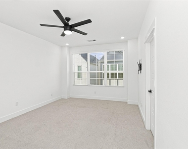 2908 Stevens Street - Photo Thumbnail 7