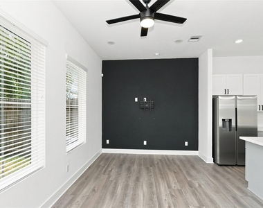 2908 Stevens Street - Photo Thumbnail 3