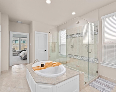 27121 Holtwood Grove Road - Photo Thumbnail 27