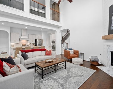 27121 Holtwood Grove Road - Photo Thumbnail 4