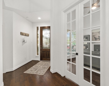 27121 Holtwood Grove Road - Photo Thumbnail 7